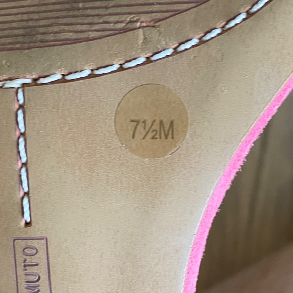 Gorgeous Vince Camuto Sandals - 7.5 - Picture 4 of 5